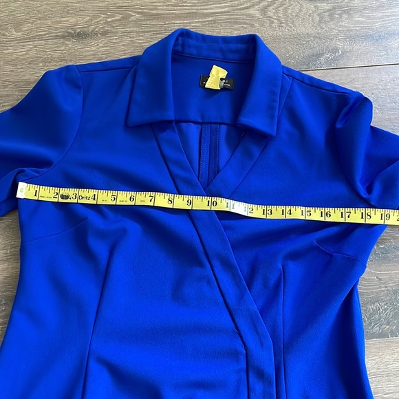 Blue Tahari faux wrap dress with belt - Picture 12 of 13